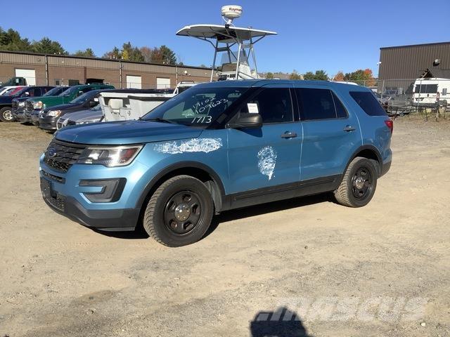 Ford Explorer Auto's