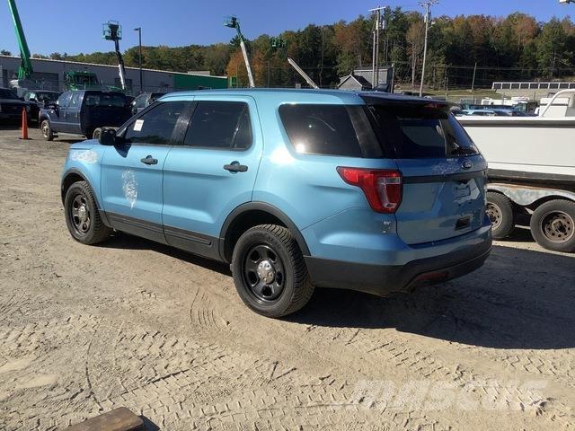Ford Explorer Auto's