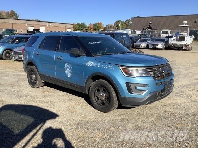 Ford Explorer Auto's