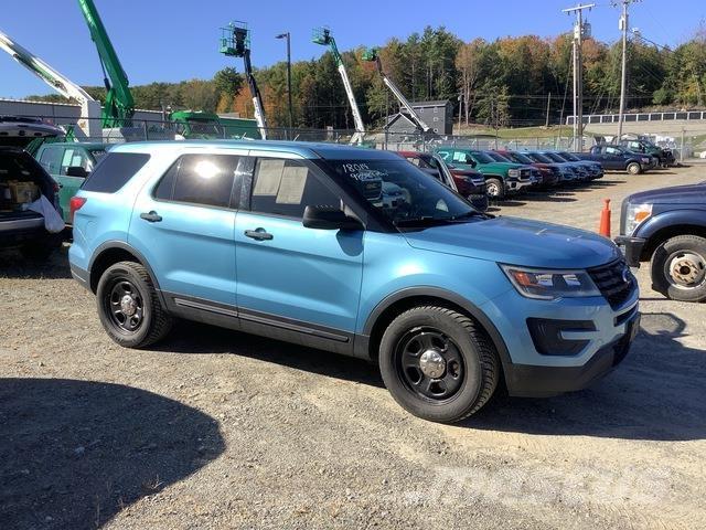 Ford Explorer Auto's