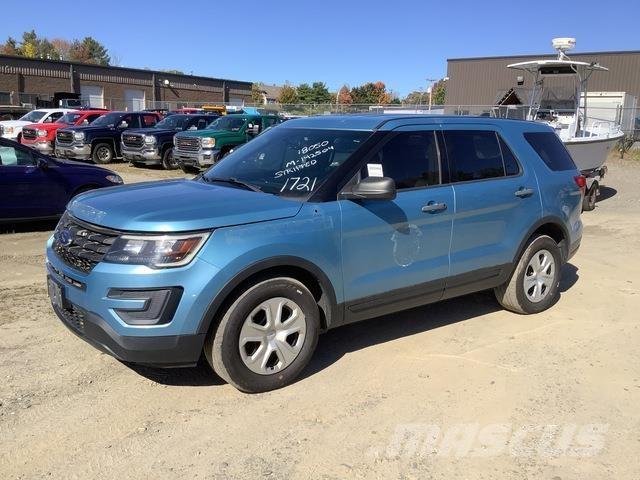 Ford Explorer Auto's