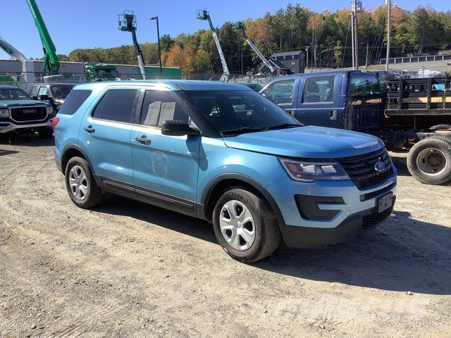 Ford Explorer Auto's