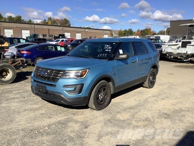 Ford Explorer Auto's