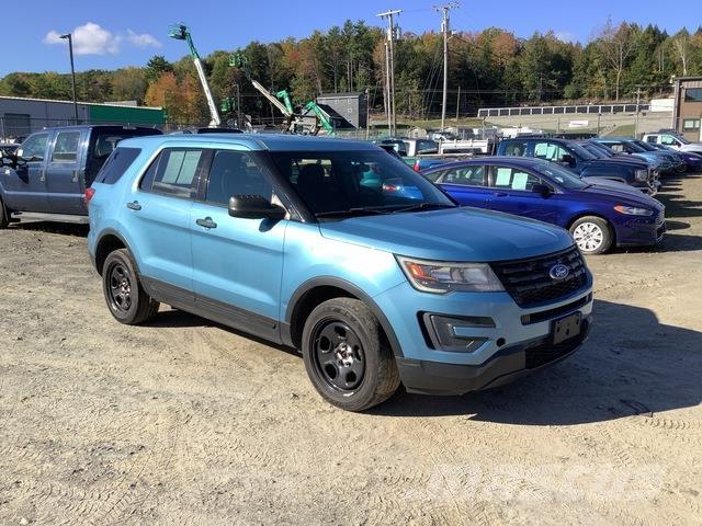 Ford Explorer Auto's