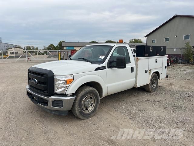 Ford F-250 Bestelwagens met open laadbak