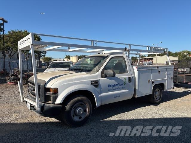Ford F-250 Bestelwagens met open laadbak