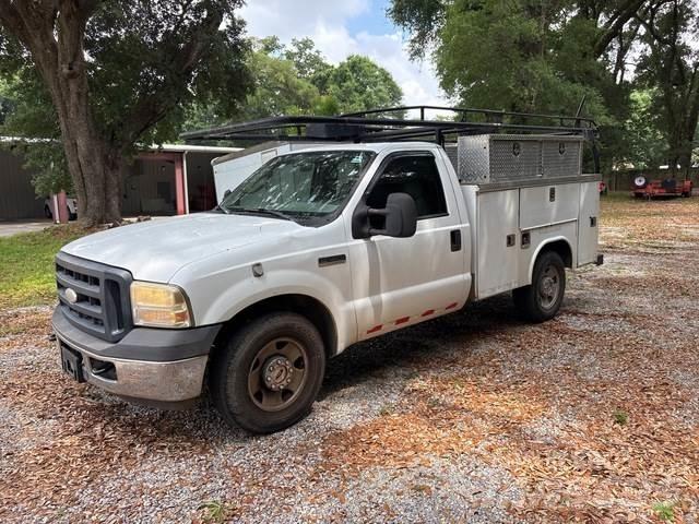 Ford F-250 Bestelwagens met open laadbak
