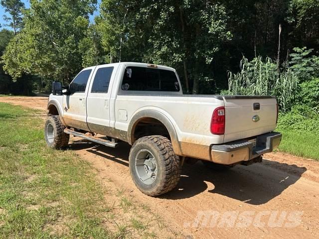 Ford F-250 Bestelwagens met open laadbak
