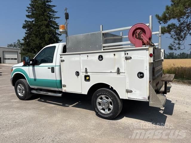 Ford F-250 Bestelwagens met open laadbak