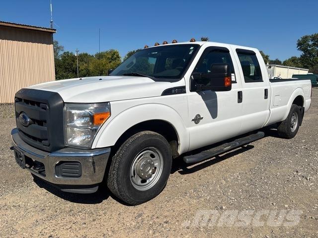 Ford F-250 Bestelwagens met open laadbak