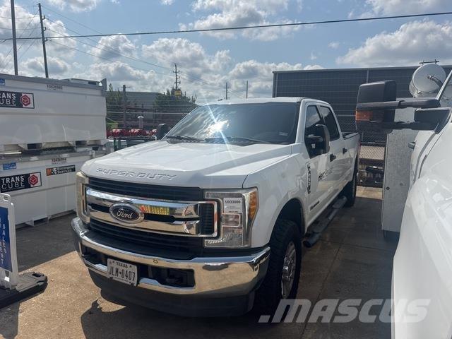 Ford F-250 Bestelwagens met open laadbak