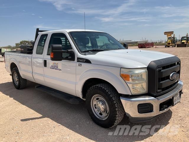 Ford F-250 Bestelwagens met open laadbak