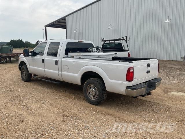 Ford F-250 Bestelwagens met open laadbak