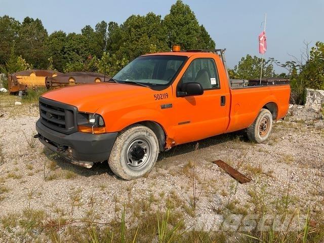 Ford F-250 Bestelwagens met open laadbak