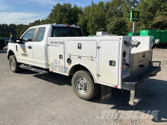 Ford F-250 Bestelwagens met open laadbak