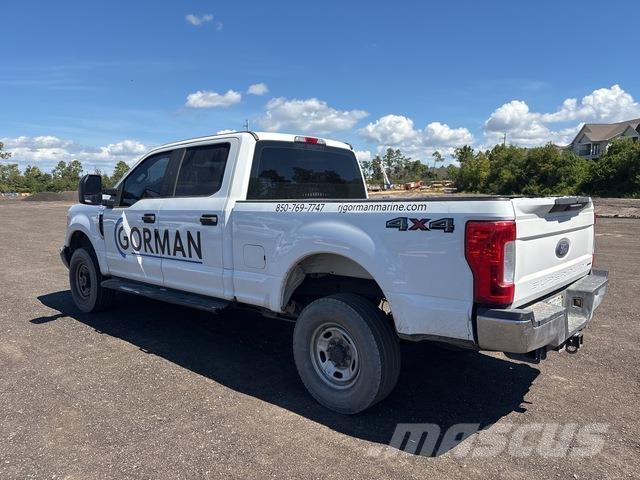 Ford F-250 Bestelwagens met open laadbak