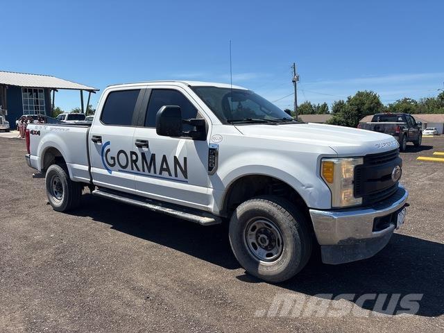 Ford F-250 Bestelwagens met open laadbak
