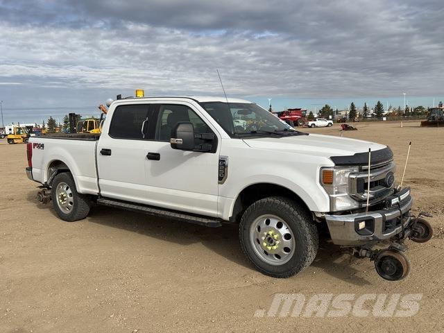 Ford F-250 Bestelwagens met open laadbak