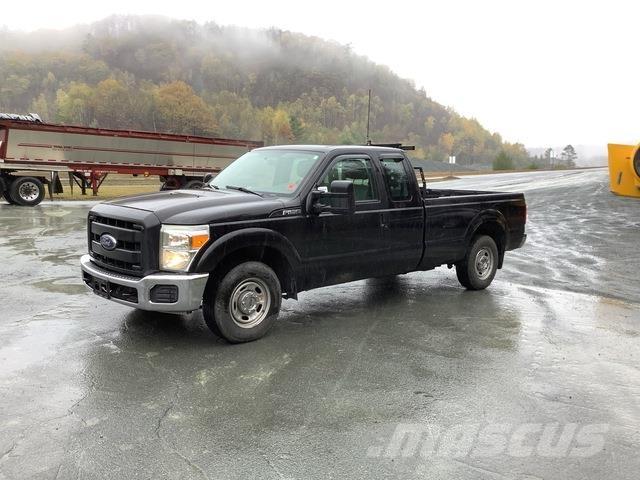 Ford F-250 Bestelwagens met open laadbak