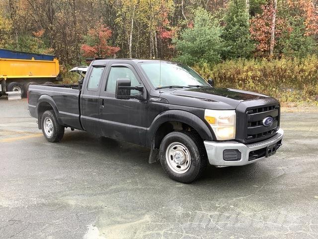 Ford F-250 Bestelwagens met open laadbak