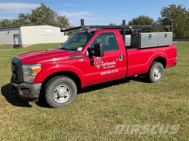 Ford F-250 Bestelwagens met open laadbak