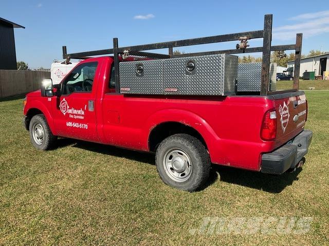 Ford F-250 Bestelwagens met open laadbak