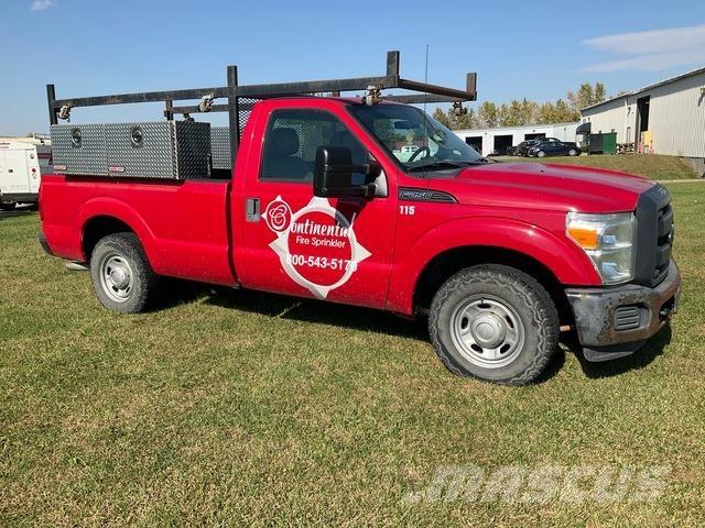 Ford F-250 Bestelwagens met open laadbak