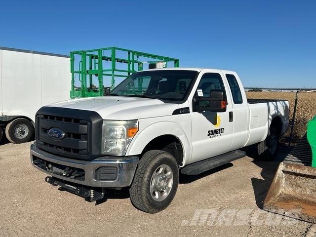 Ford F-250 Bestelwagens met open laadbak