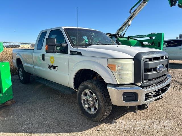 Ford F-250 Bestelwagens met open laadbak