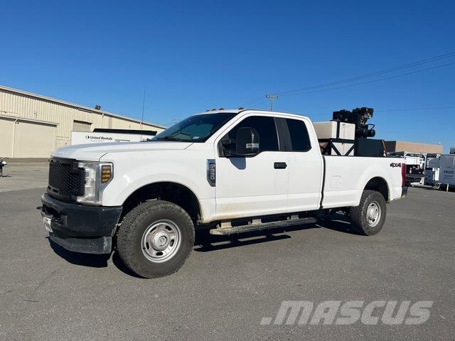 Ford F-250 Bestelwagens met open laadbak
