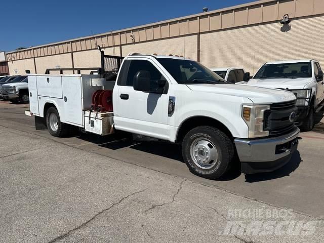 Ford F-350 Bestelwagens met open laadbak
