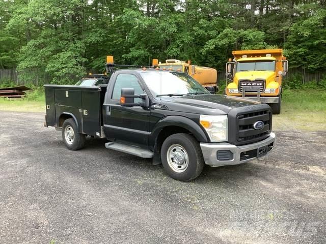 Ford F-350 Bestelwagens met open laadbak