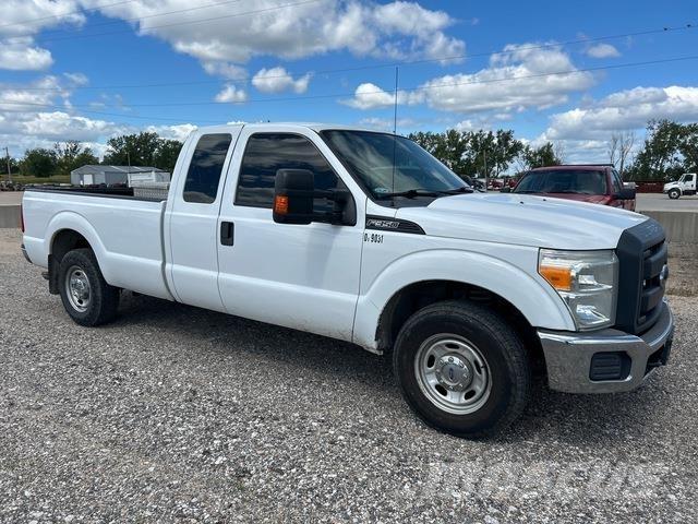 Ford F-350 Bestelwagens met open laadbak