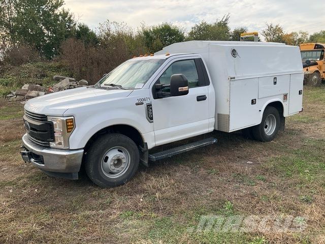 Ford F-350 Bestelwagens met open laadbak