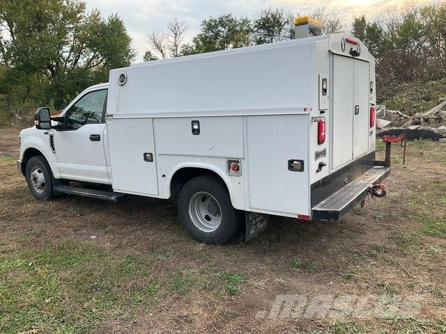 Ford F-350 Bestelwagens met open laadbak