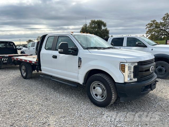 Ford F-350 Platte bakwagens