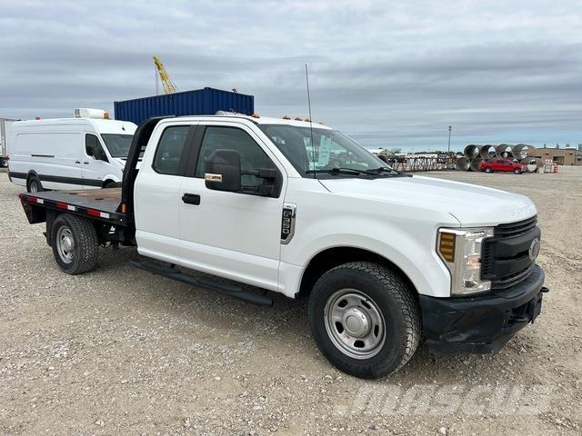 Ford F-350 Platte bakwagens