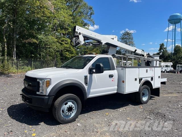 Ford F-450 Auto hoogwerkers