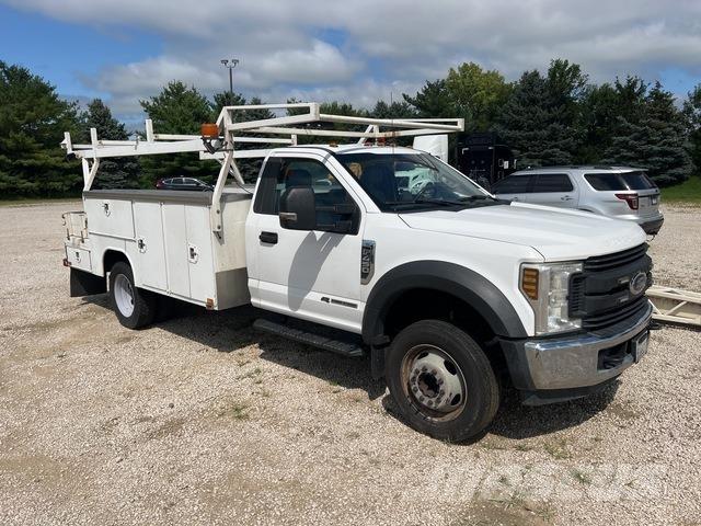 Ford F-450 Bestelwagens met open laadbak