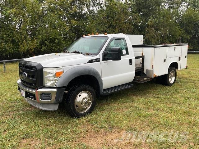 Ford F-450 Bestelwagens met open laadbak