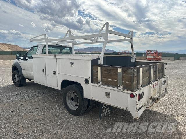 Ford F-450 Bestelwagens met open laadbak