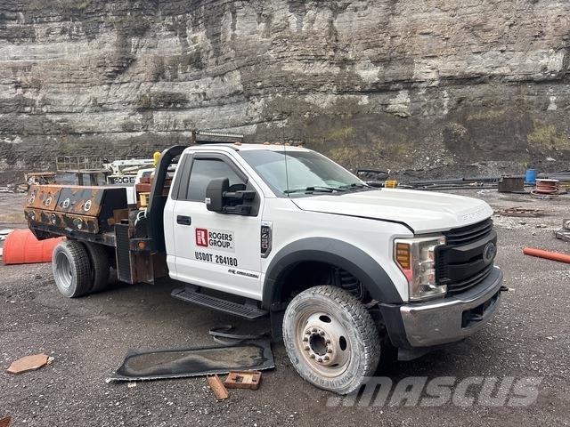 Ford F-450 Platte bakwagens