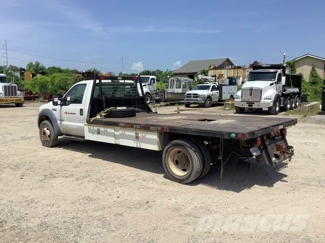 Ford F-550 Platte bakwagens