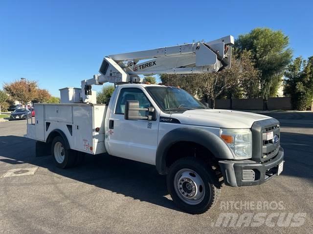 Ford F-550 Auto hoogwerkers