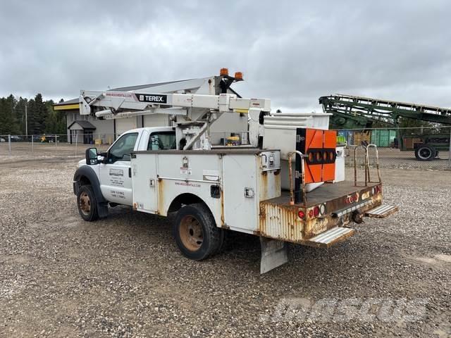 Ford F-550 Auto hoogwerkers