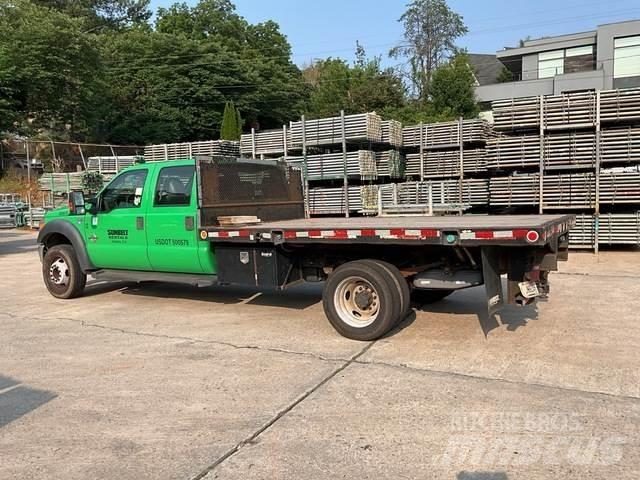 Ford F-550 Platte bakwagens