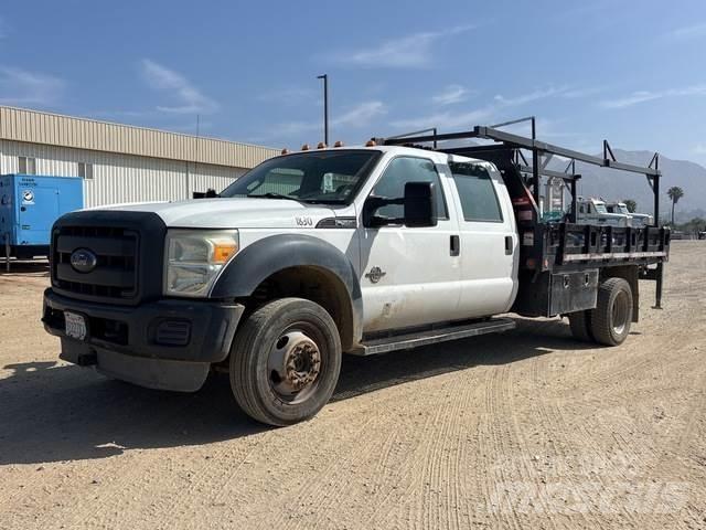 Ford F-550 Platte bakwagens
