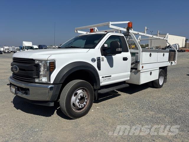 Ford F-550 Platte bakwagens