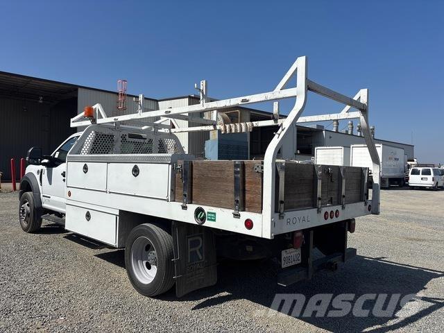 Ford F-550 Platte bakwagens