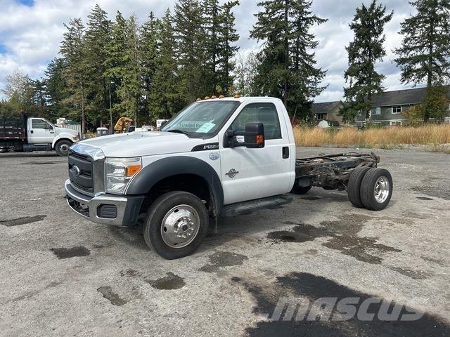 Ford F-550 Cabine en interieur